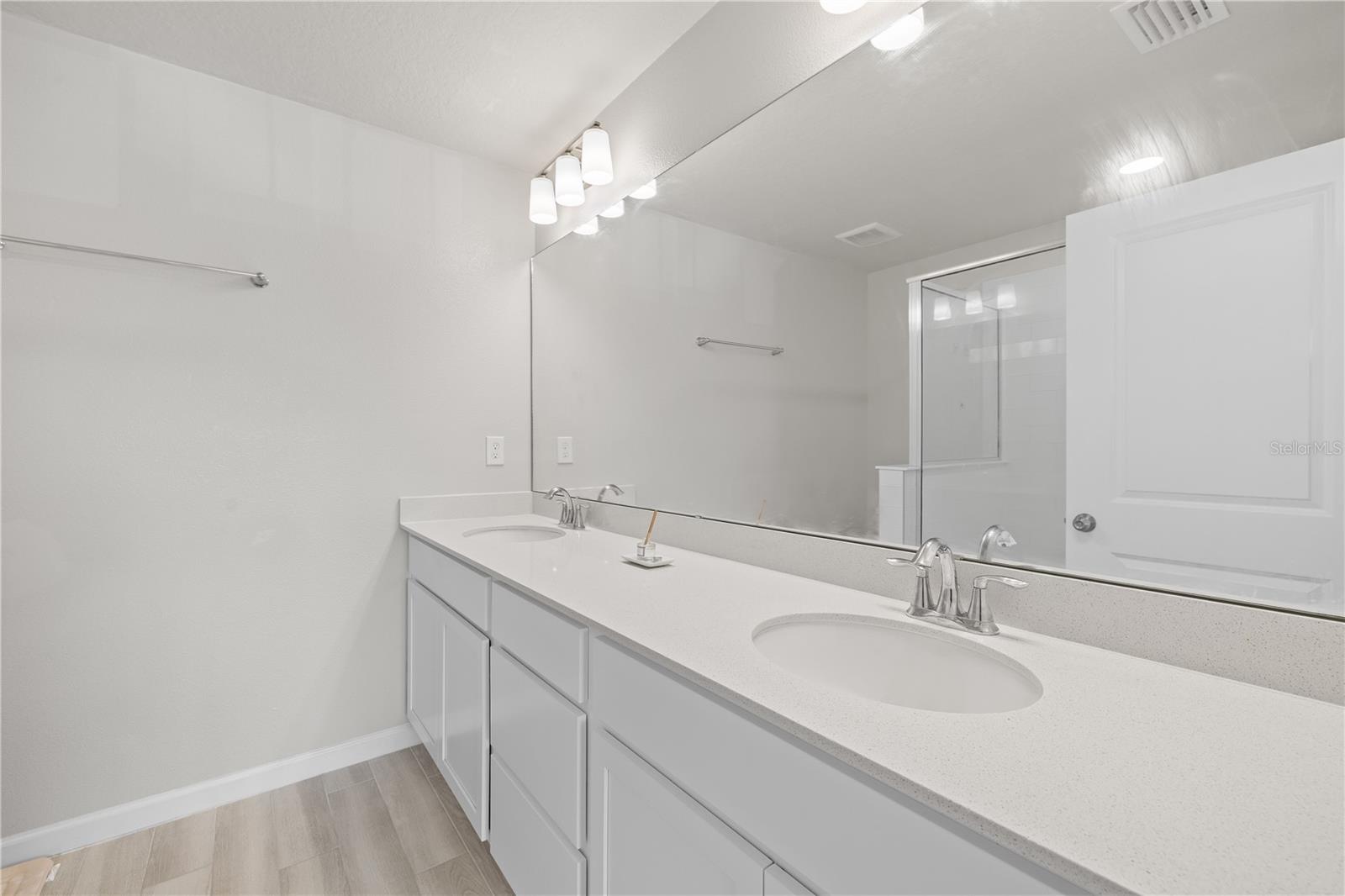 TYSON RANCH TWNHMS - Residential