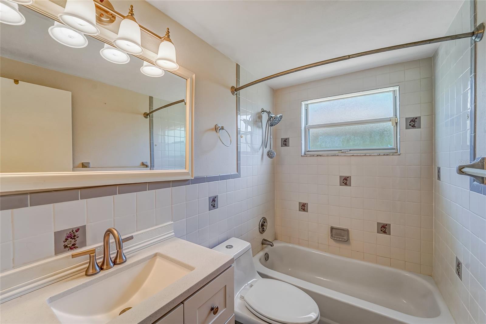 MARTHAS VINEYARD - Residential
