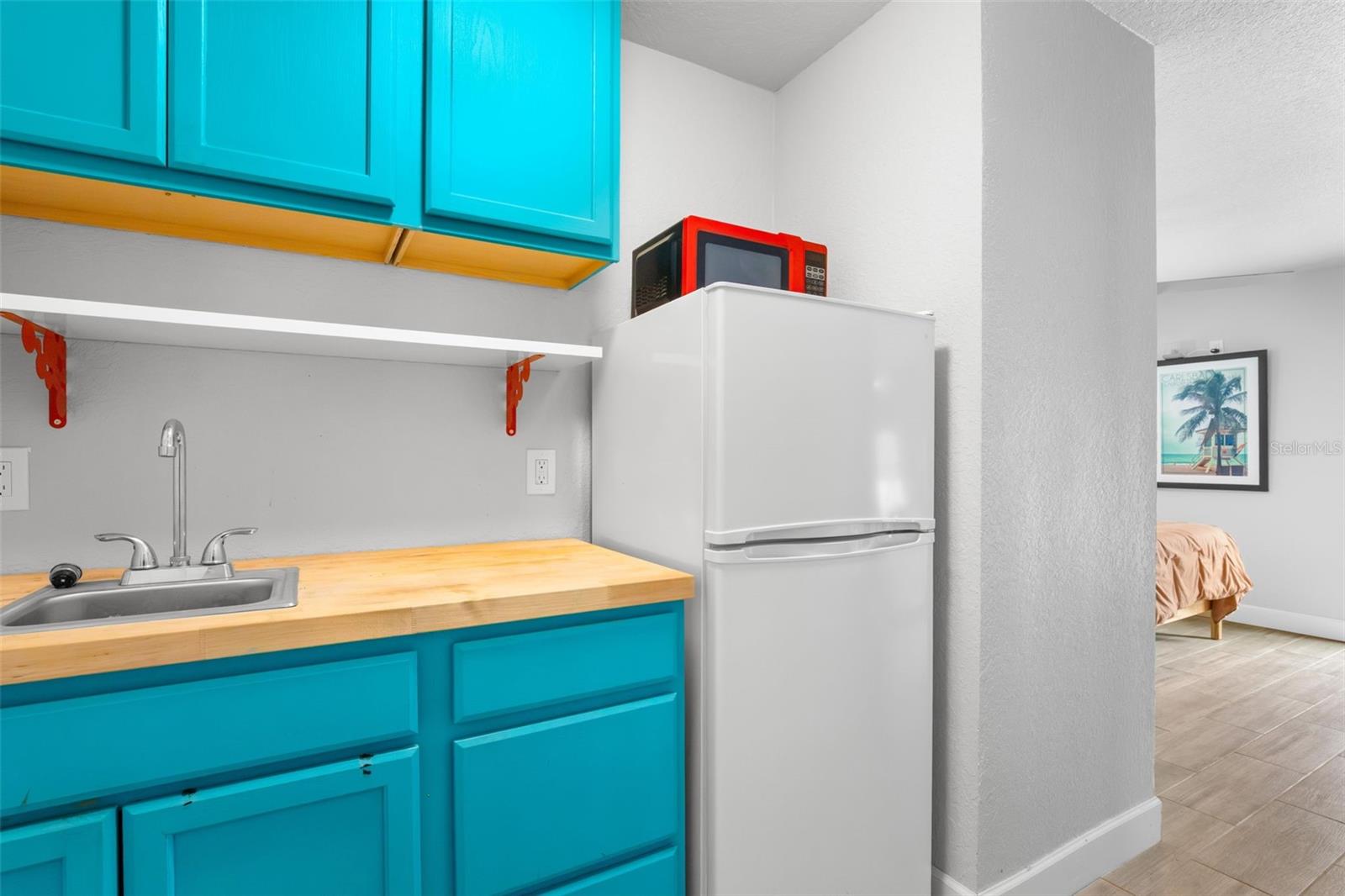 BLOSSOM LAKE VILLAGE SEC 4 - Residential Lease