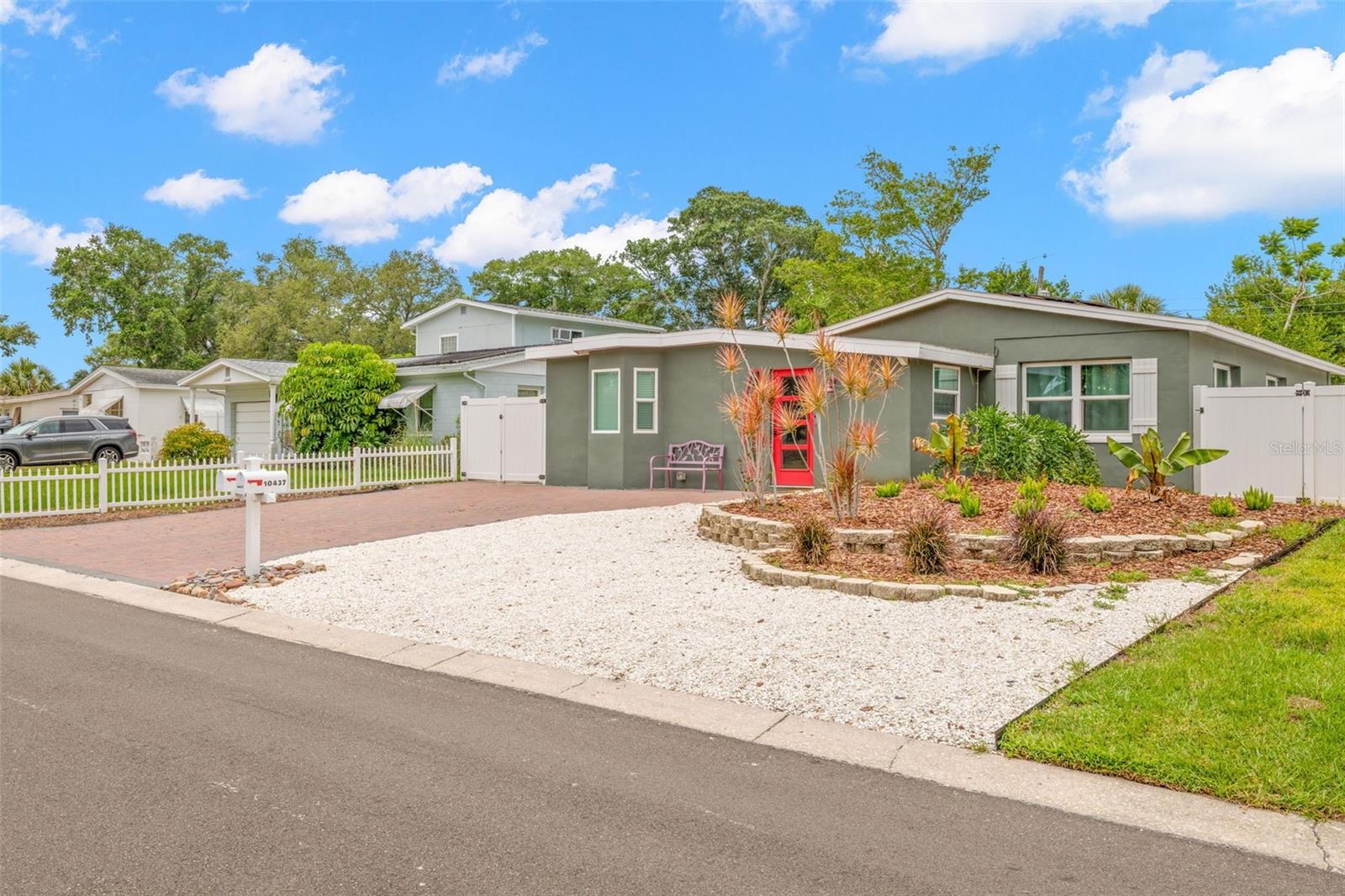 BLOSSOM LAKE VILLAGE SEC 4 - Residential Lease