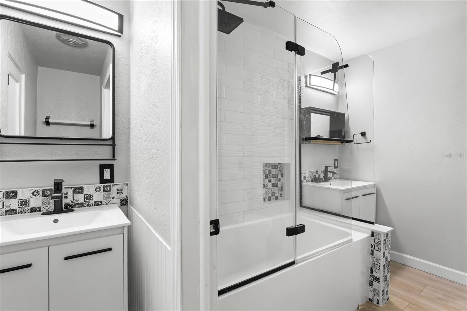BLOSSOM LAKE VILLAGE SEC 4 - Residential Lease