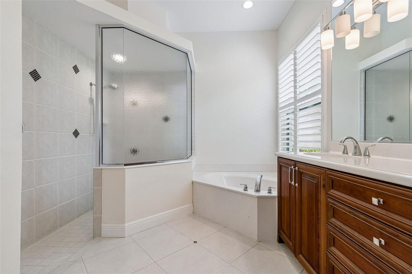 LAKEWOOD RANCH COUNTRY CLUB VILLAGE HH - Residential