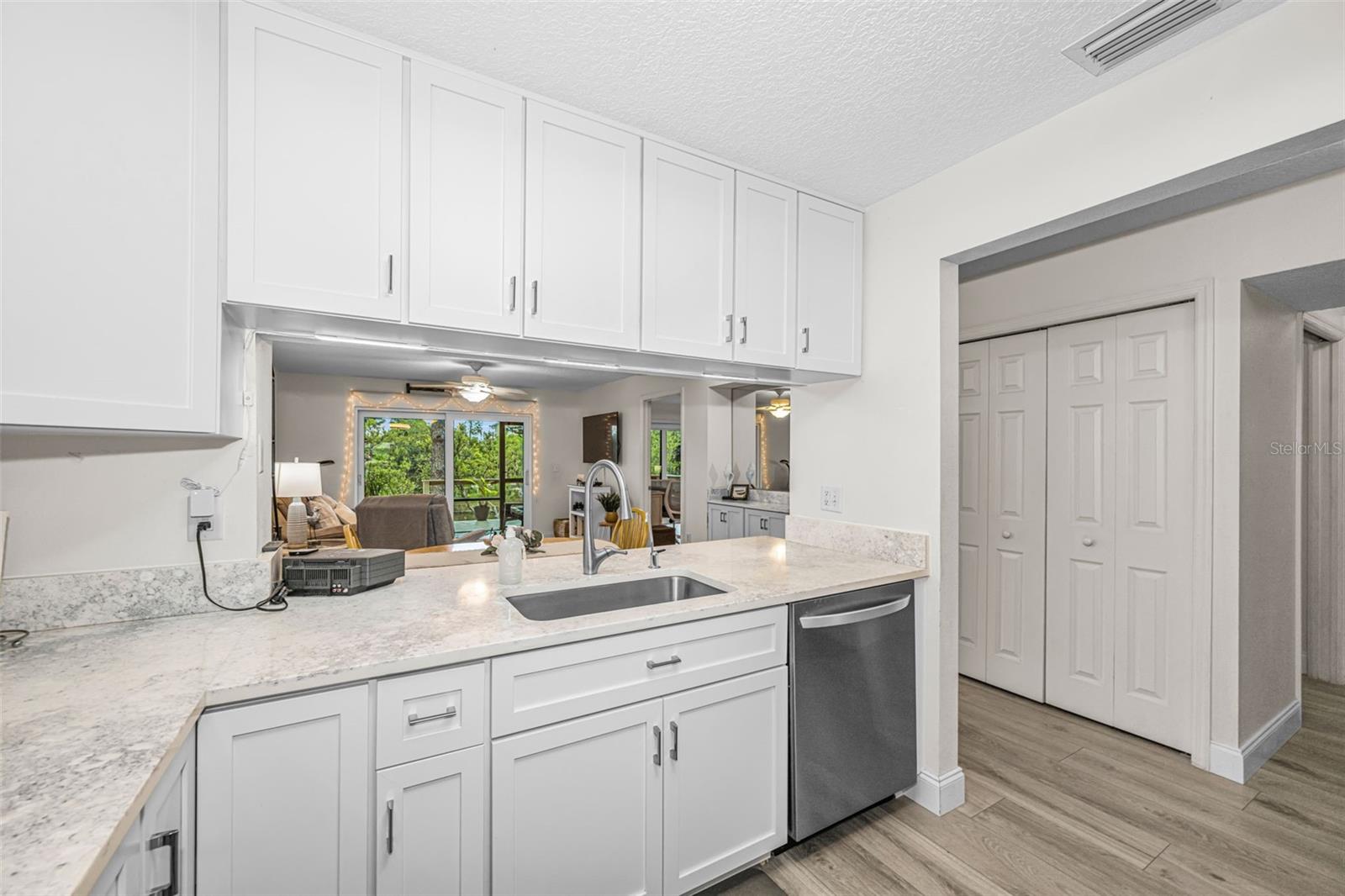 SEASCAPE CONDO OF TARPON SPGS - Residential