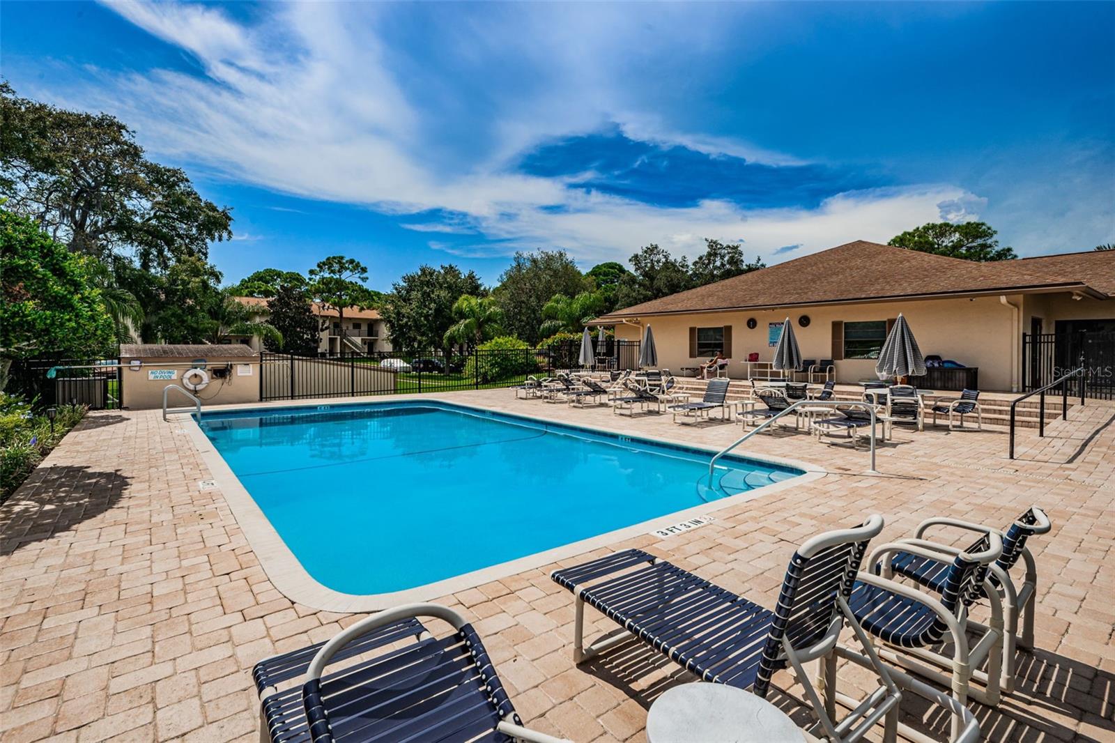 SEASCAPE CONDO OF TARPON SPGS - Residential