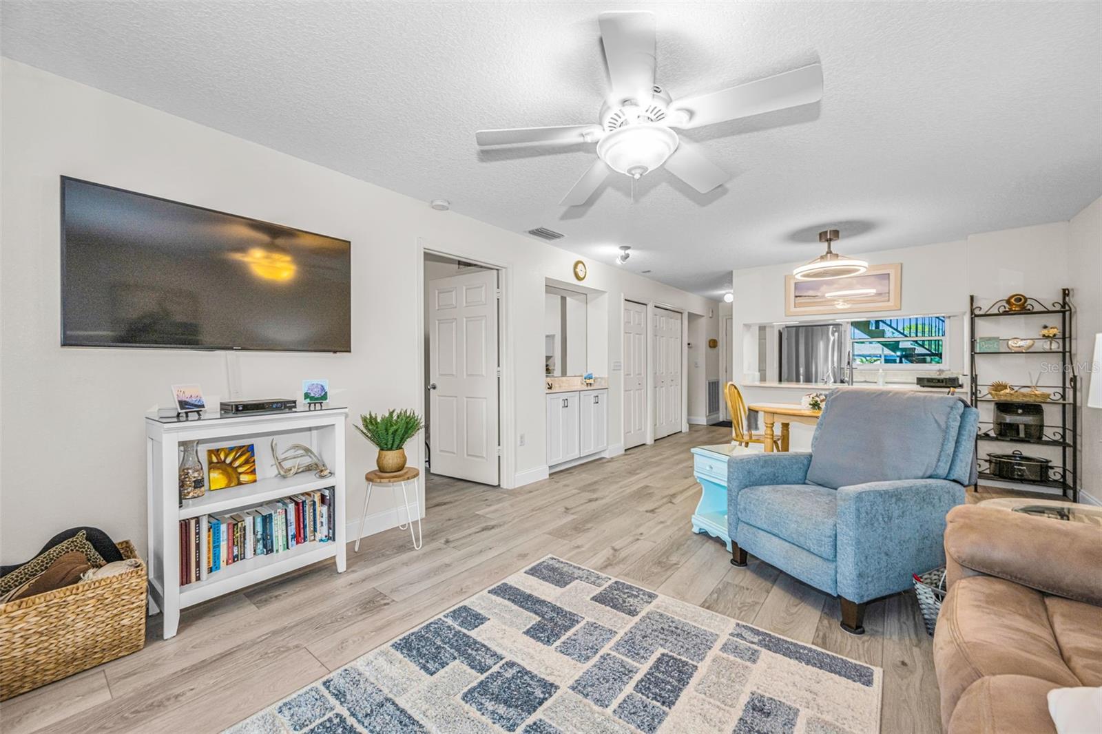 SEASCAPE CONDO OF TARPON SPGS - Residential