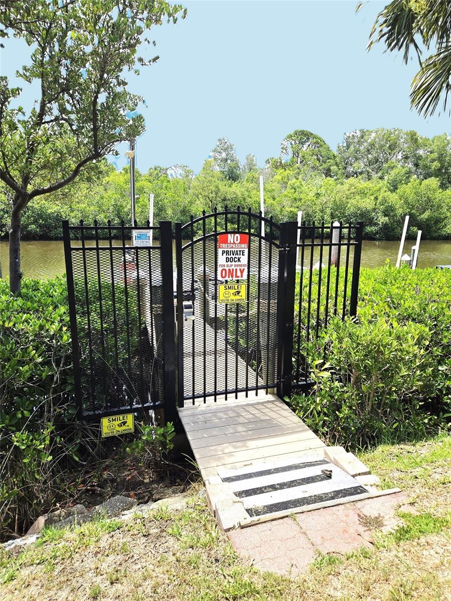 SEASCAPE CONDO OF TARPON SPGS - Residential