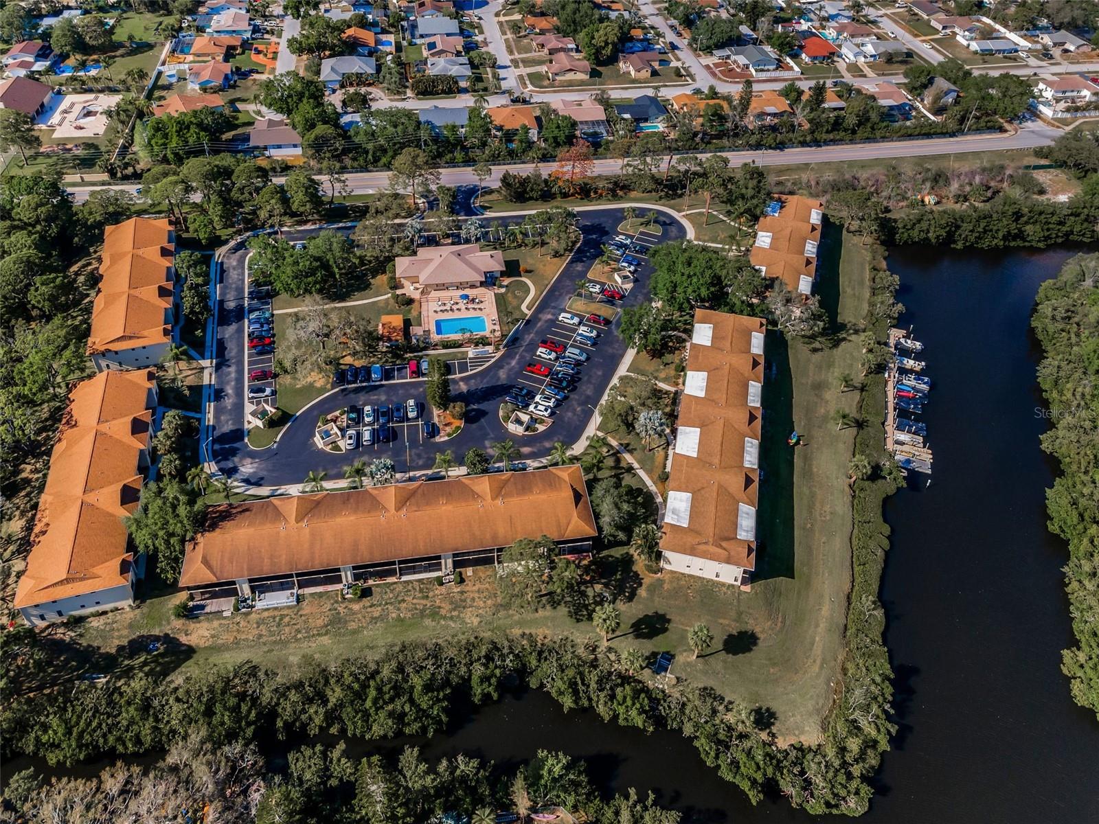 SEASCAPE CONDO OF TARPON SPGS - Residential