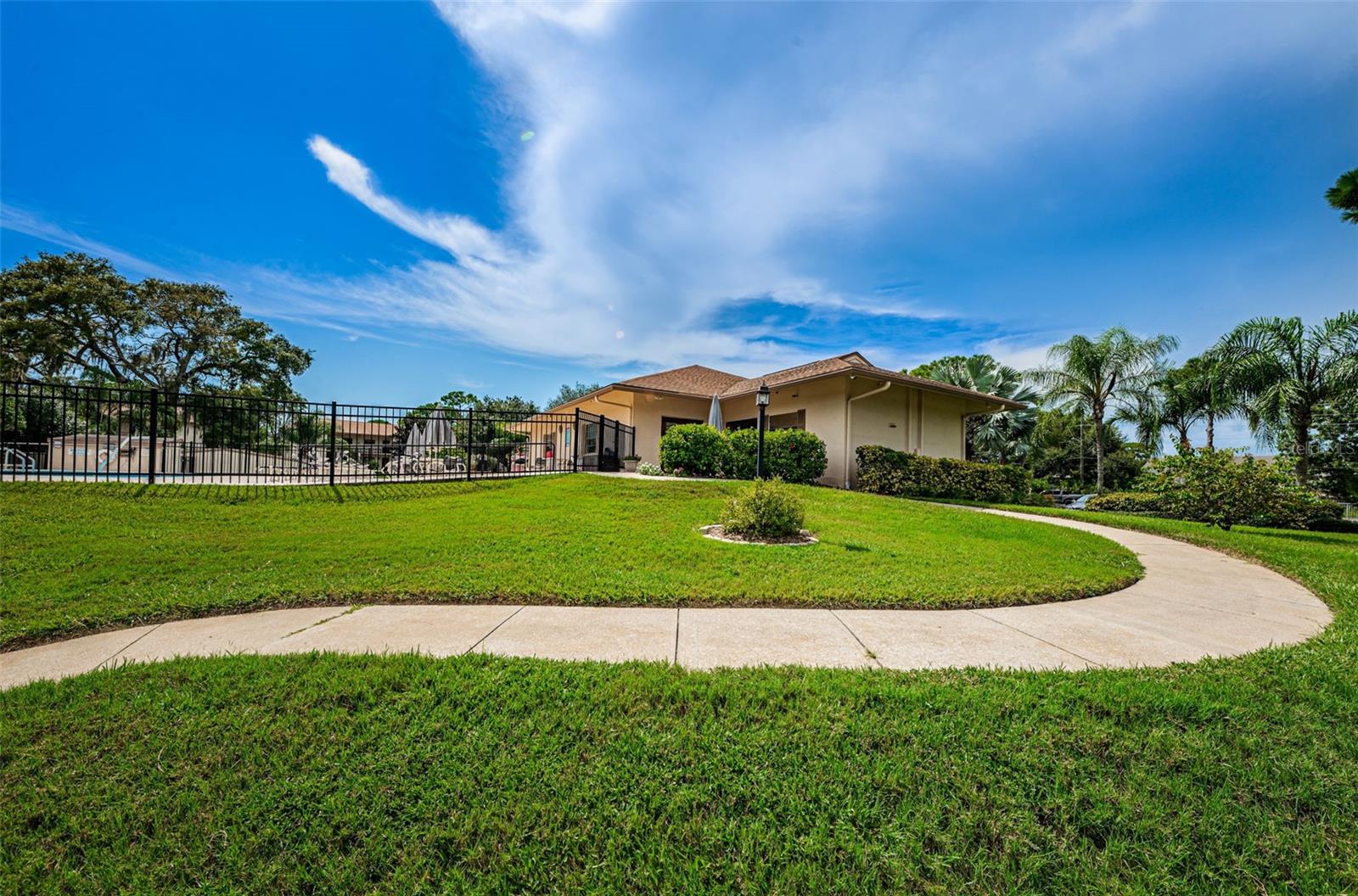 SEASCAPE CONDO OF TARPON SPGS - Residential
