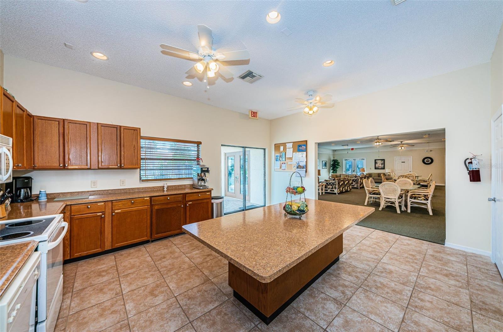 SEASCAPE CONDO OF TARPON SPGS - Residential