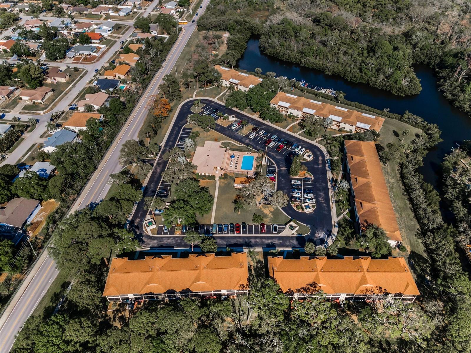 SEASCAPE CONDO OF TARPON SPGS - Residential