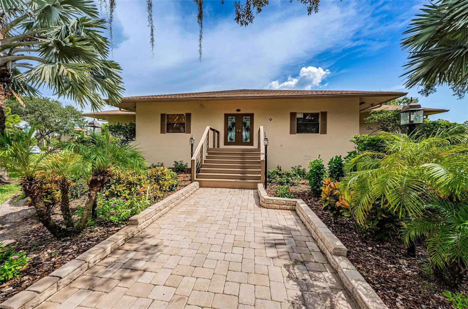 SEASCAPE CONDO OF TARPON SPGS - Residential