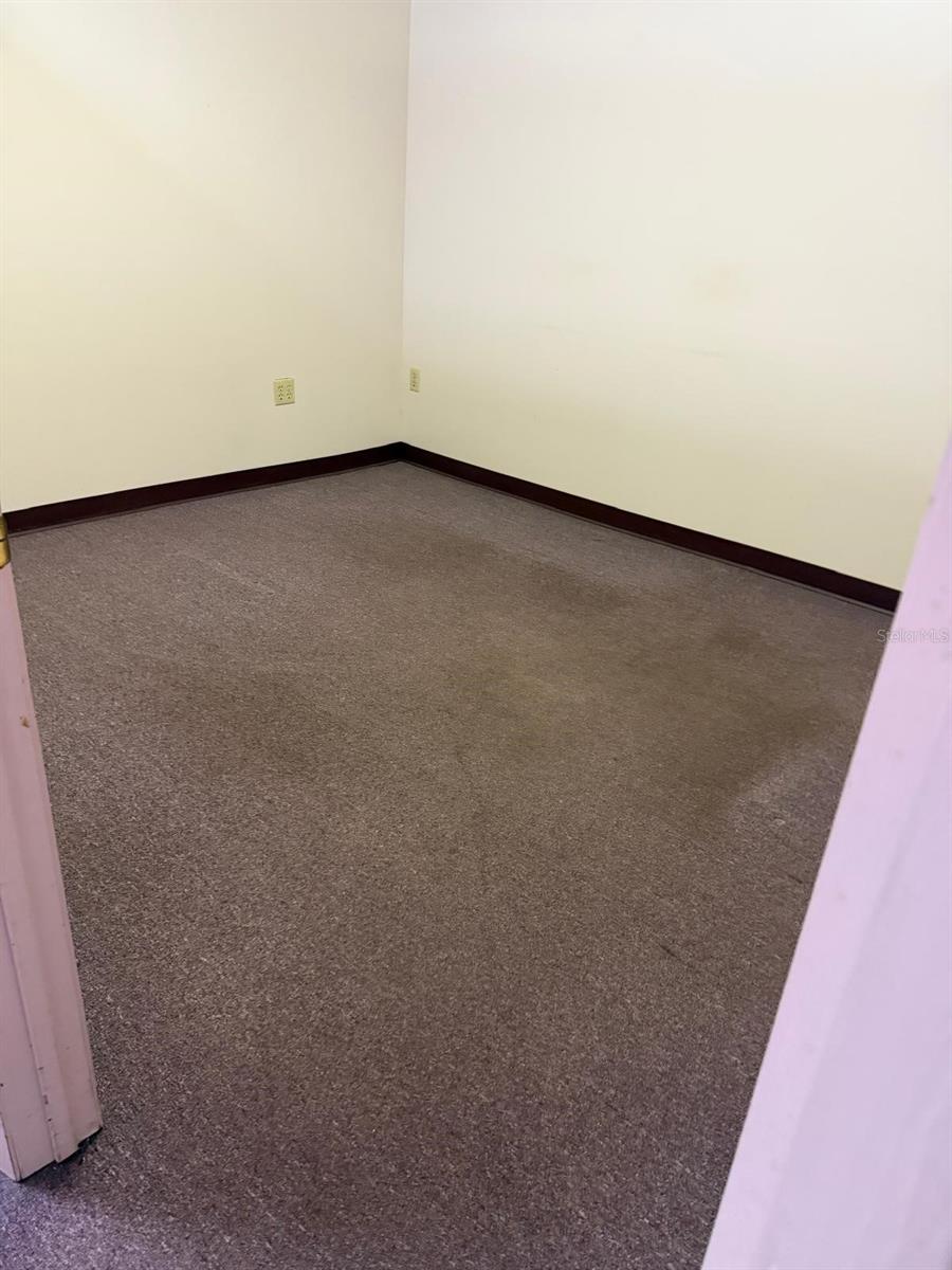 LUCERNE PARK FRUIT ASSN - Commercial Lease