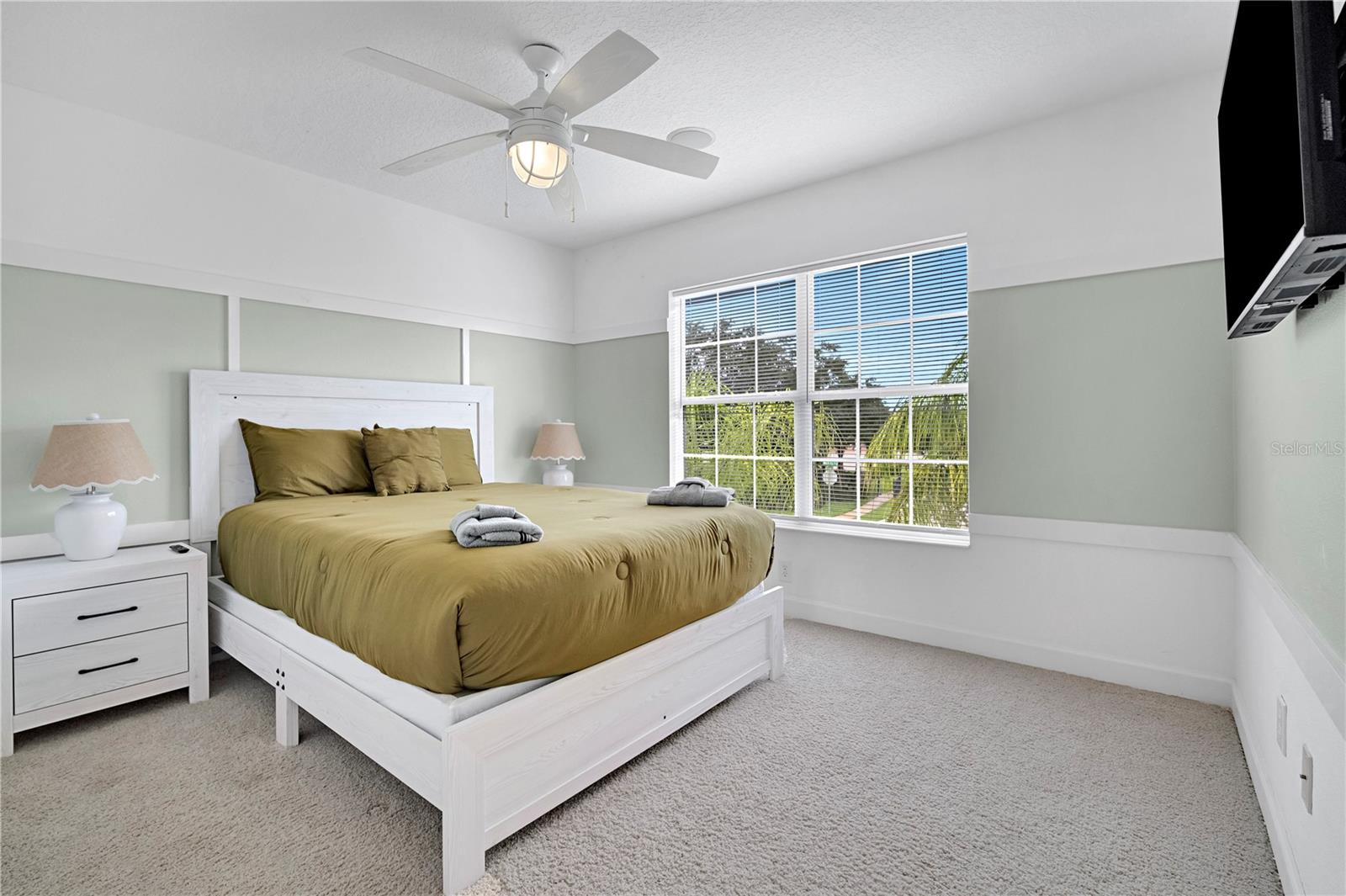 SHINGLE CREEK RESERVE AT THE OAKS - Residential