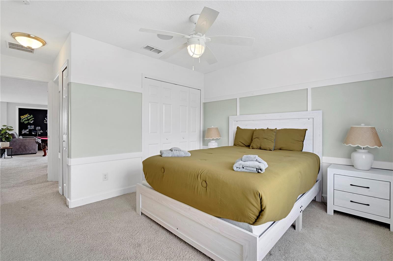 SHINGLE CREEK RESERVE AT THE OAKS - Residential