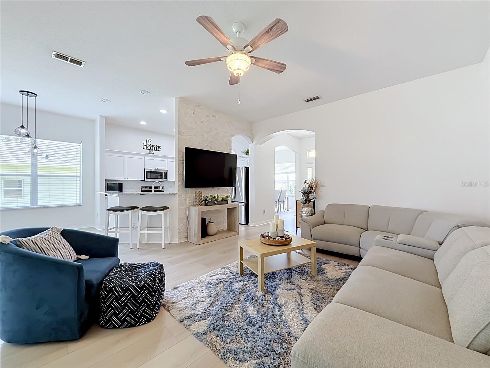 PLANTATION AT LEESBURG GLENDALE VILLAGE - Residential