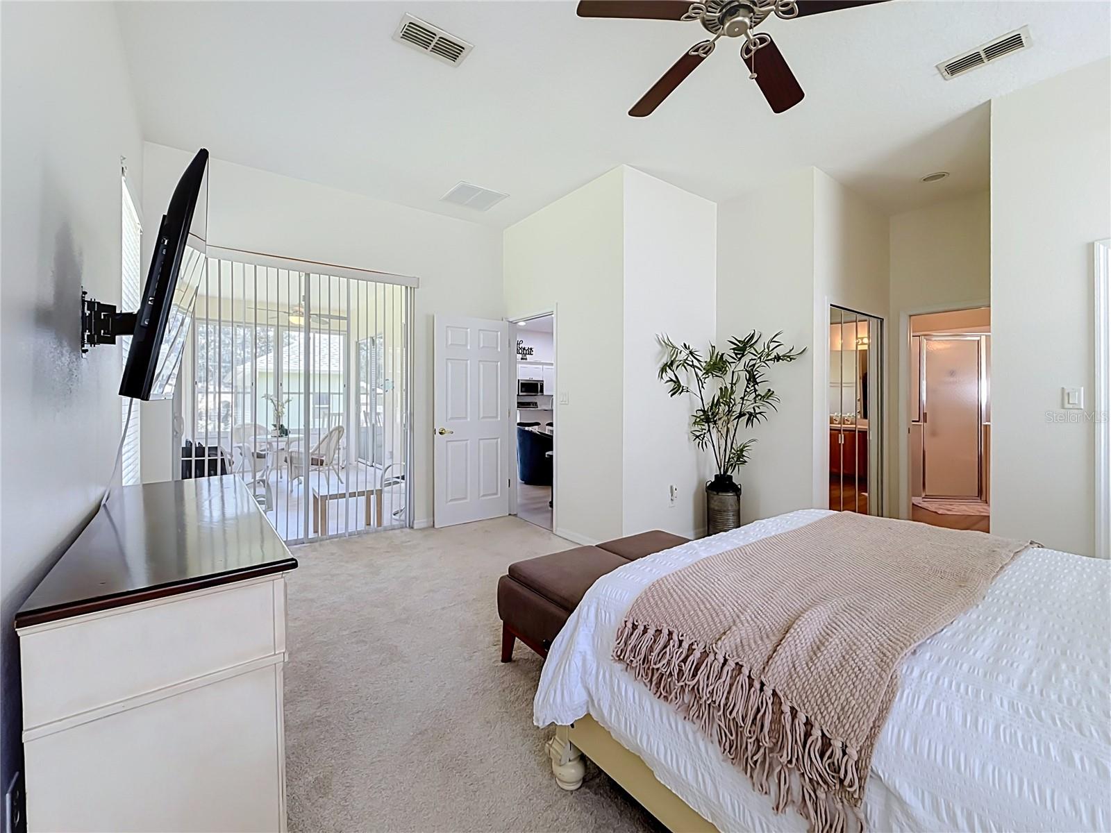 PLANTATION AT LEESBURG GLENDALE VILLAGE - Residential