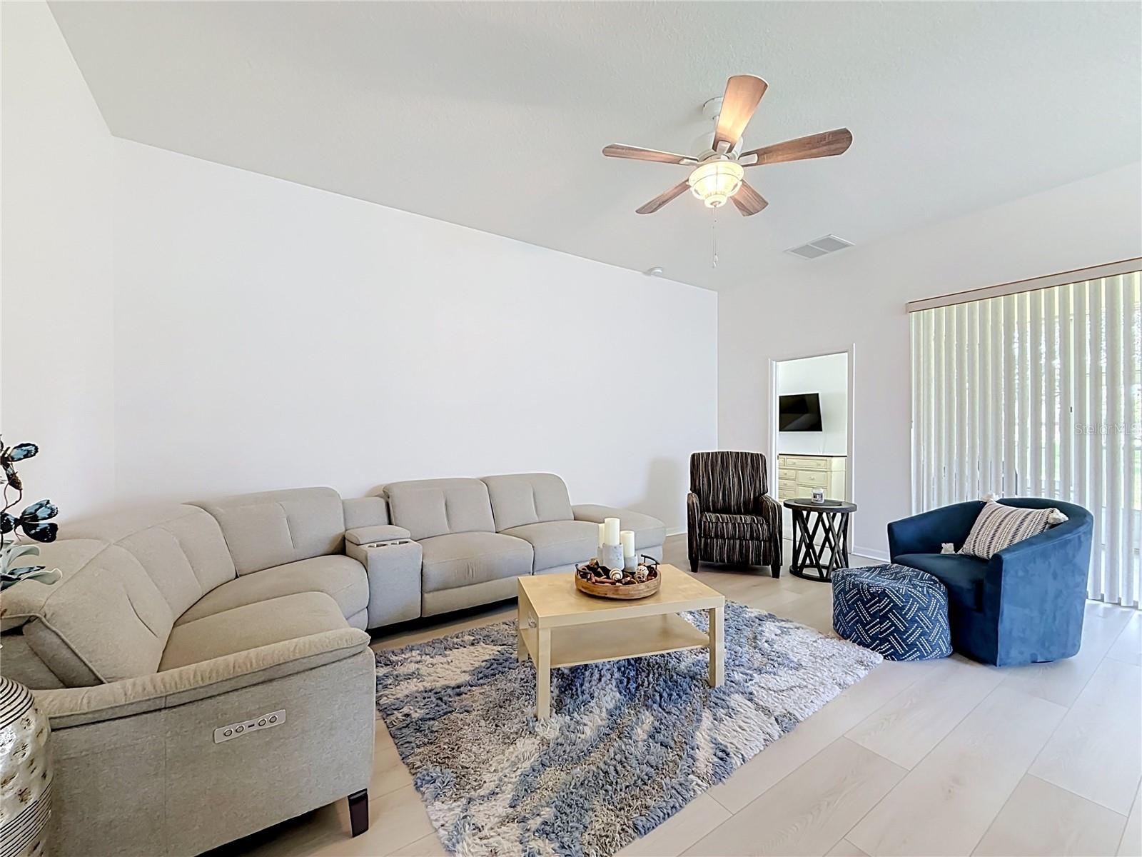 PLANTATION AT LEESBURG GLENDALE VILLAGE - Residential