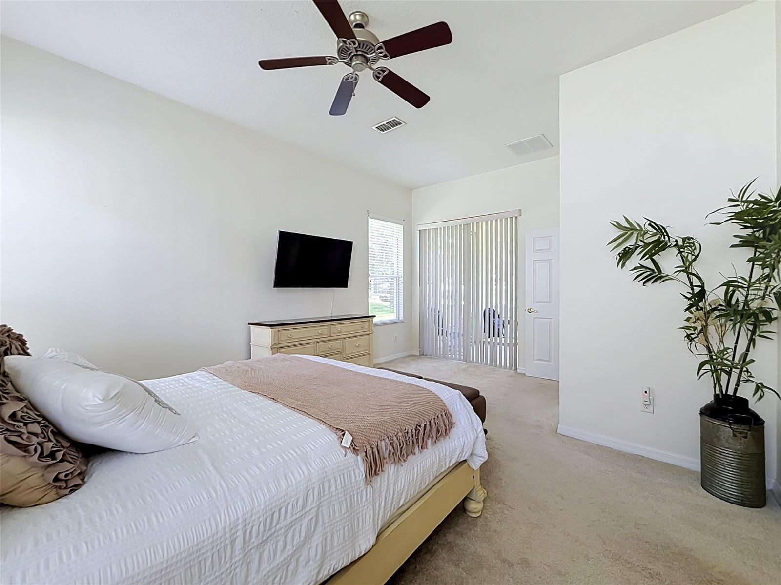 PLANTATION AT LEESBURG GLENDALE VILLAGE - Residential