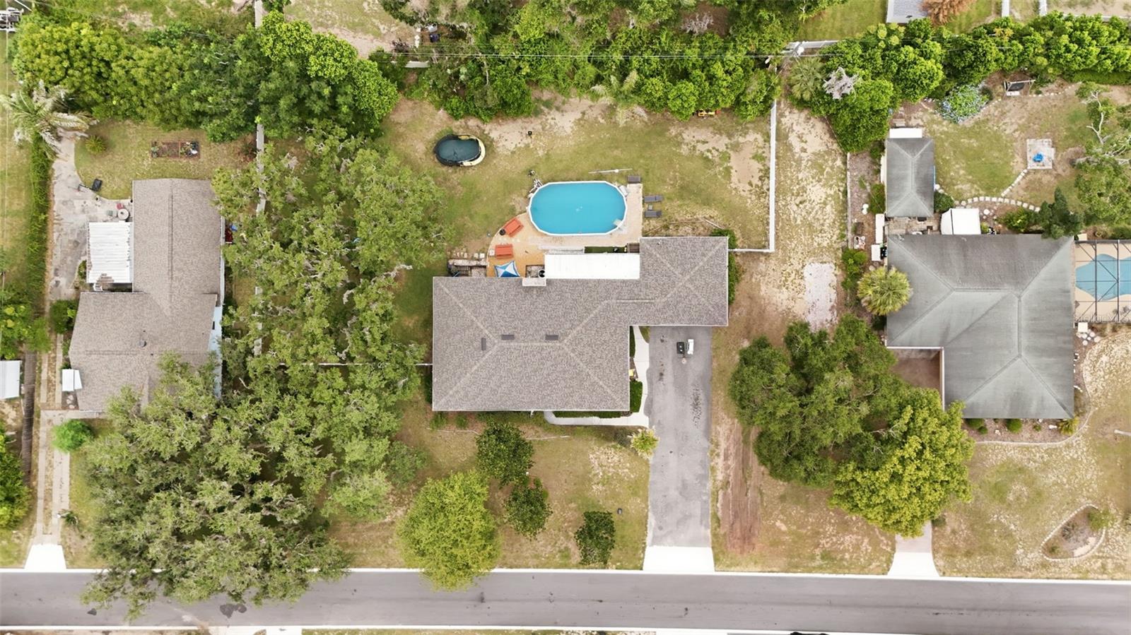 HOWEY LAKE SHORE HEIGHTS - Residential