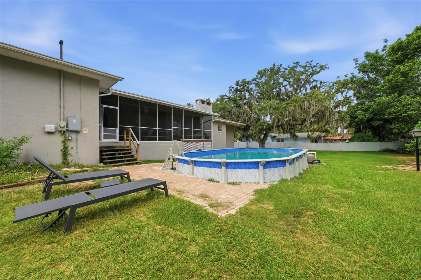 HOWEY LAKE SHORE HEIGHTS - Residential
