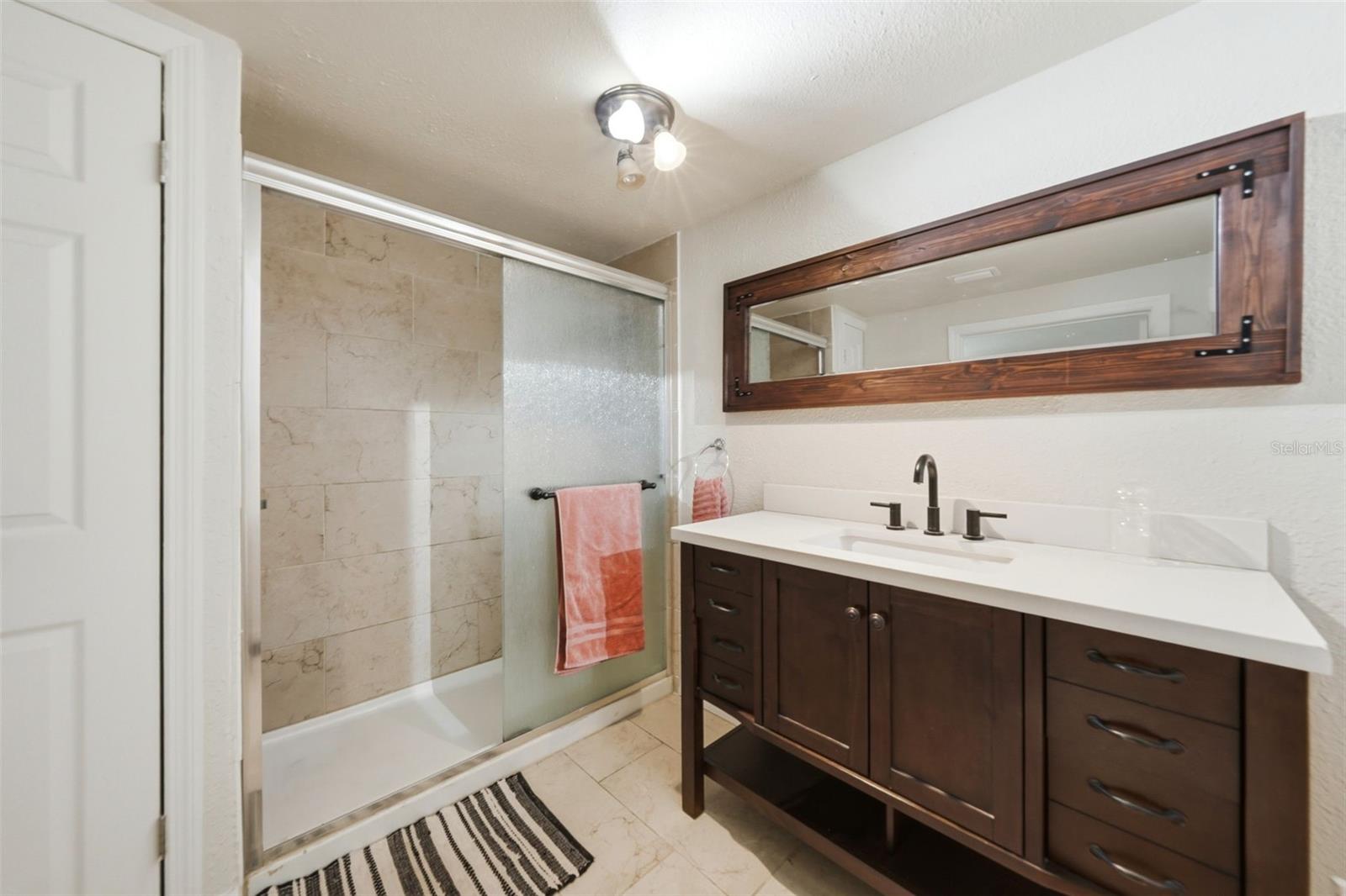 HOWEY LAKE SHORE HEIGHTS - Residential