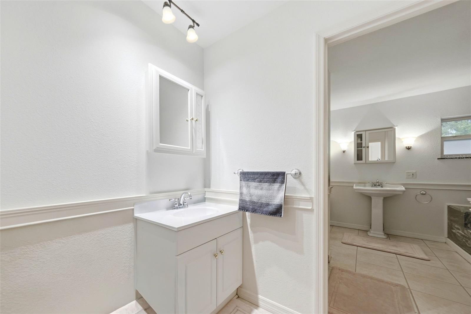 HOWEY LAKE SHORE HEIGHTS - Residential