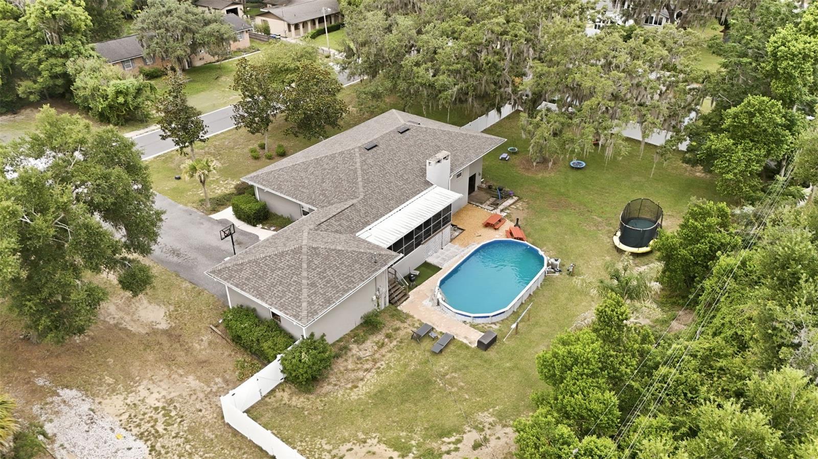 HOWEY LAKE SHORE HEIGHTS - Residential