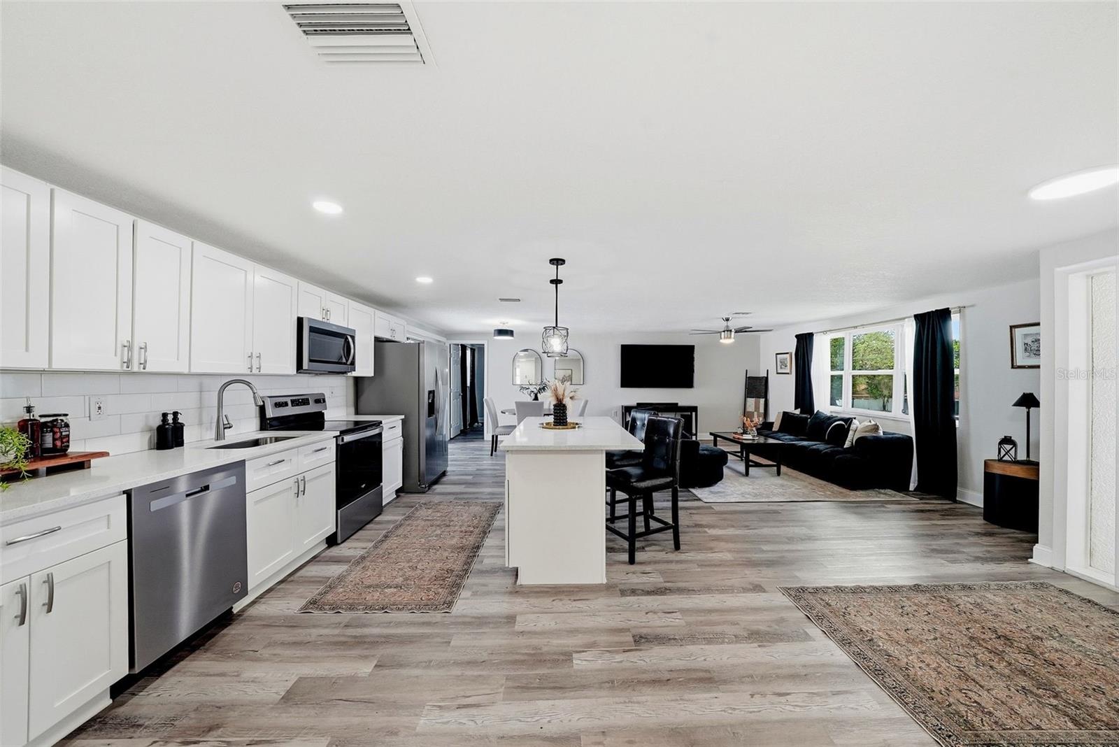 SPRING HILL - Residential