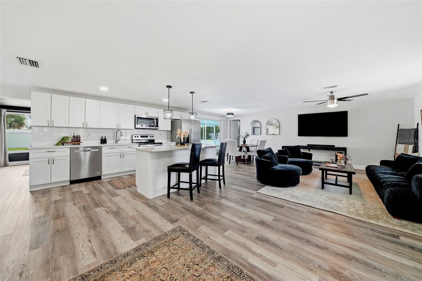 SPRING HILL - Residential
