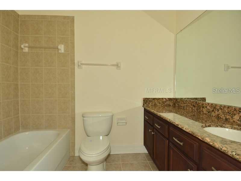 BRISA DEL MAR TWNHMS - Residential Lease