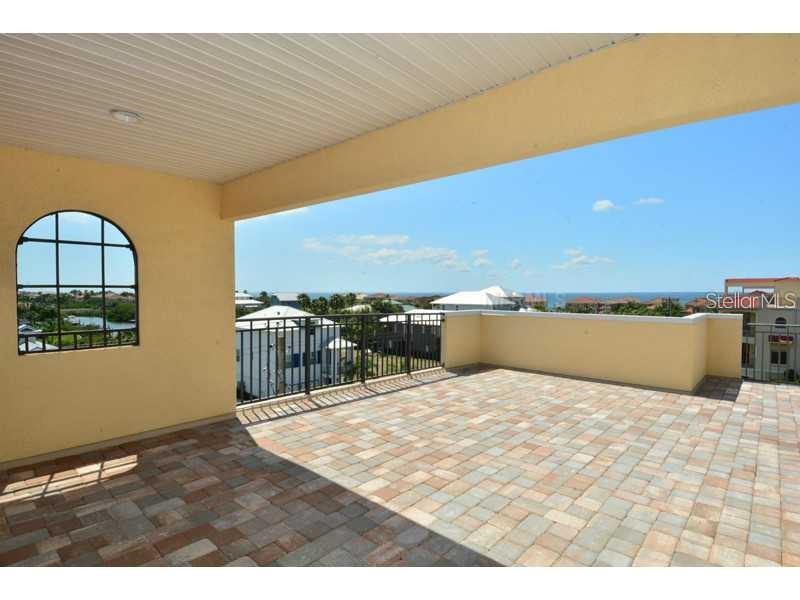 BRISA DEL MAR TWNHMS - Residential Lease