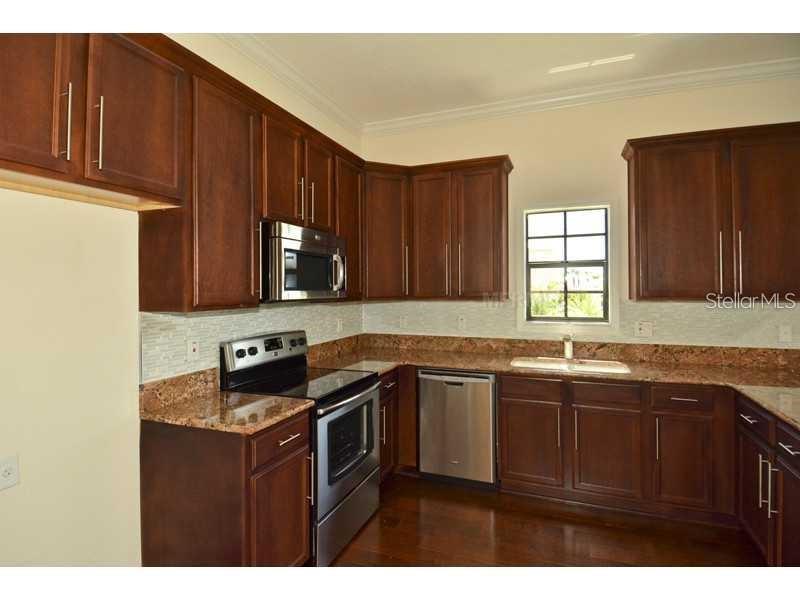 BRISA DEL MAR TWNHMS - Residential Lease