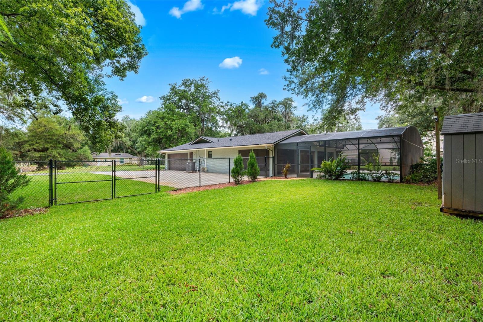 MAJESTIC OAKS - Residential