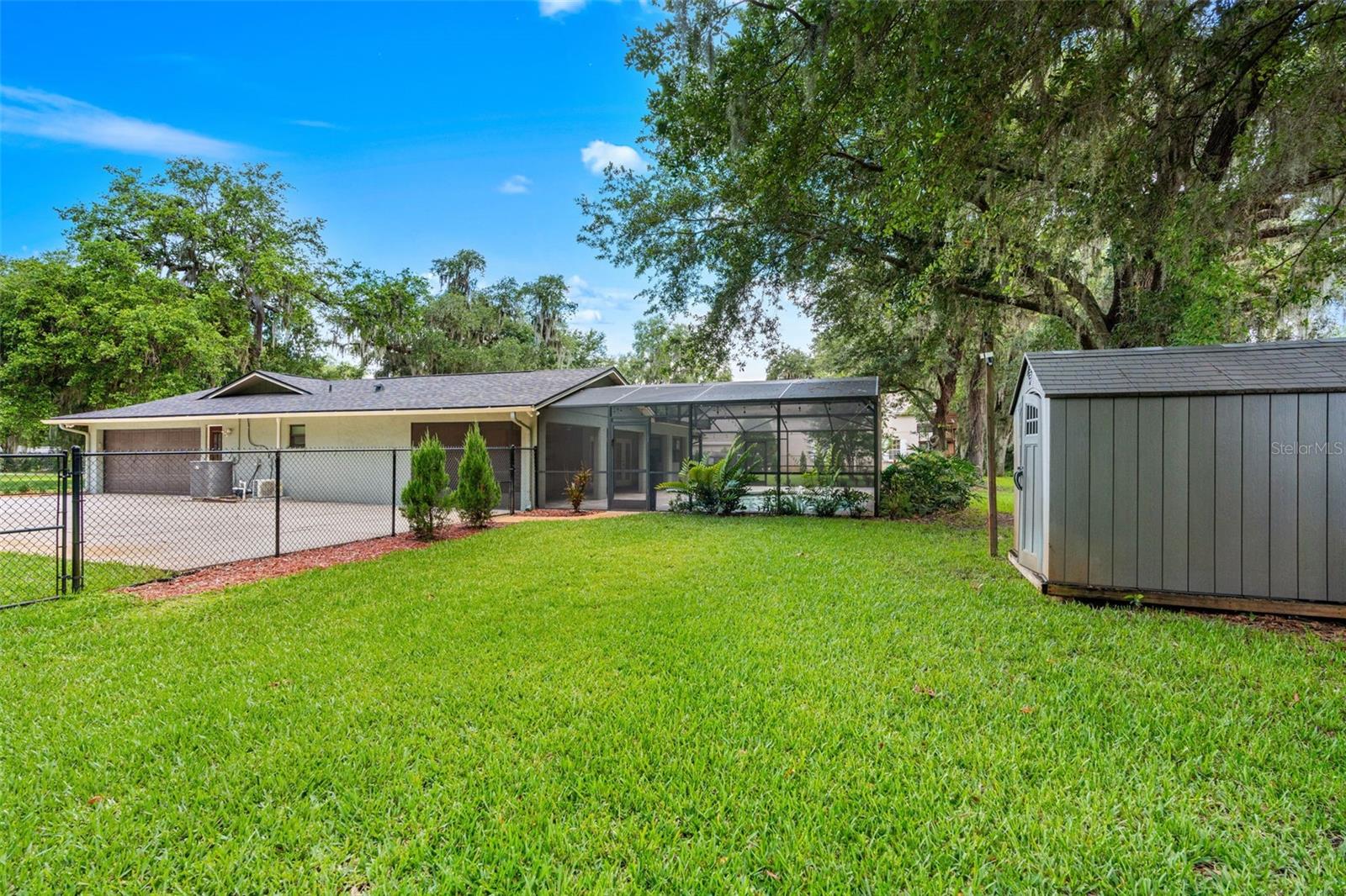 MAJESTIC OAKS - Residential