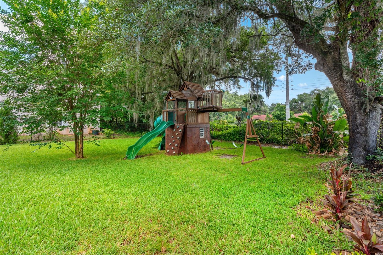 MAJESTIC OAKS - Residential