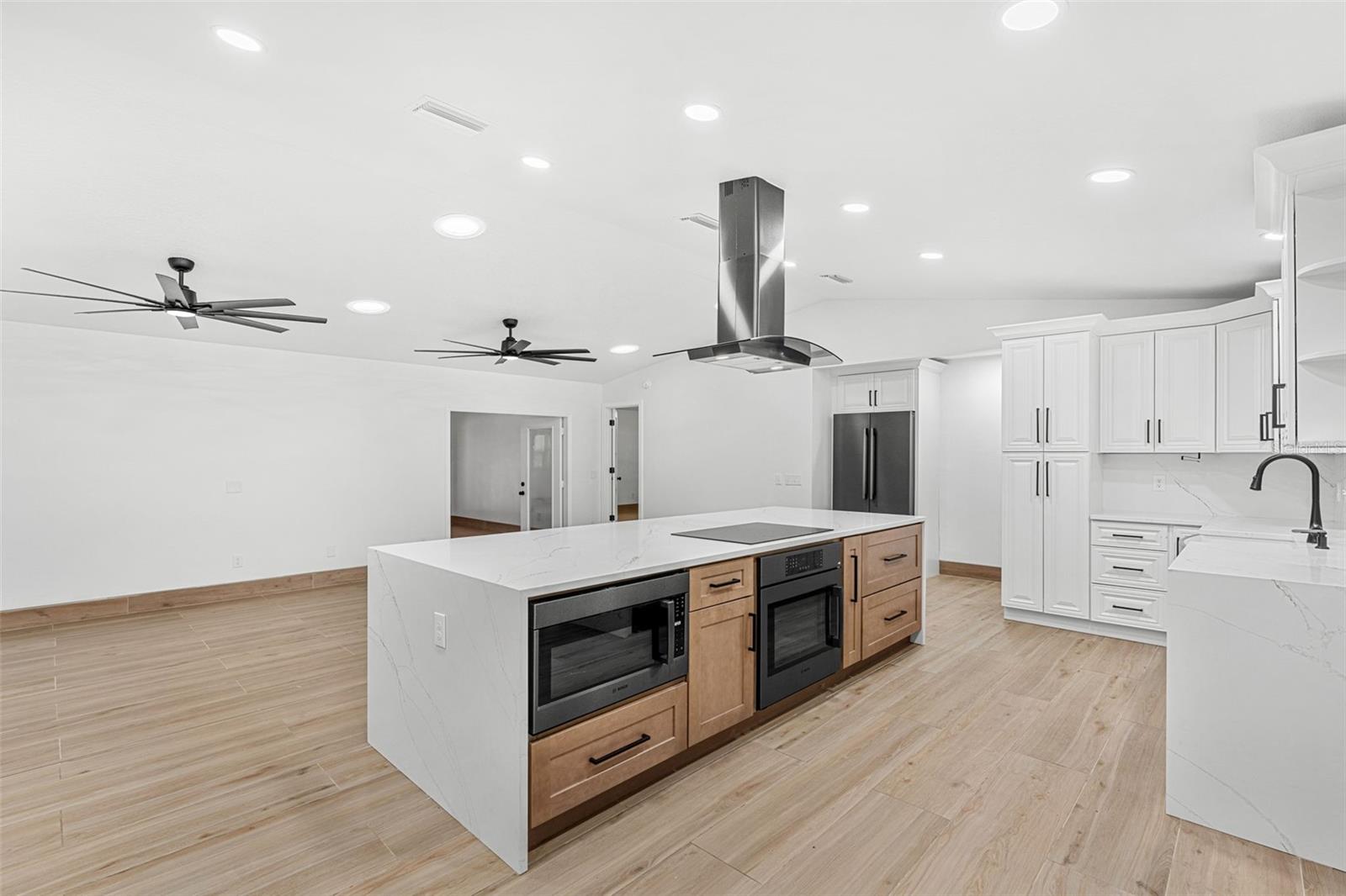 MAJESTIC OAKS - Residential