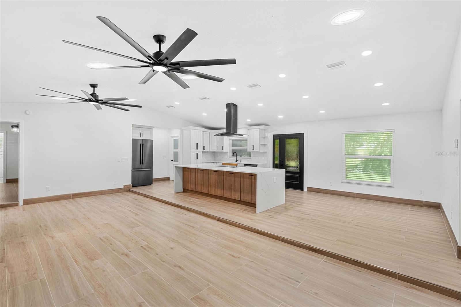 MAJESTIC OAKS - Residential