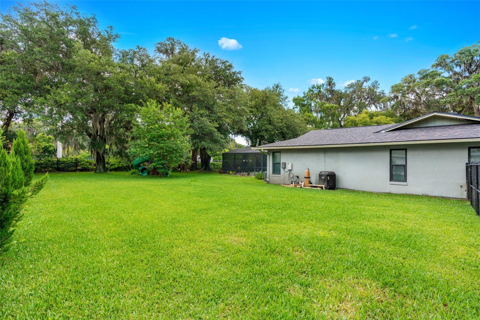 MAJESTIC OAKS - Residential