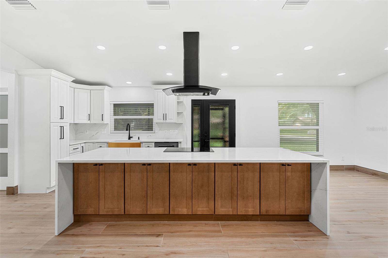 MAJESTIC OAKS - Residential
