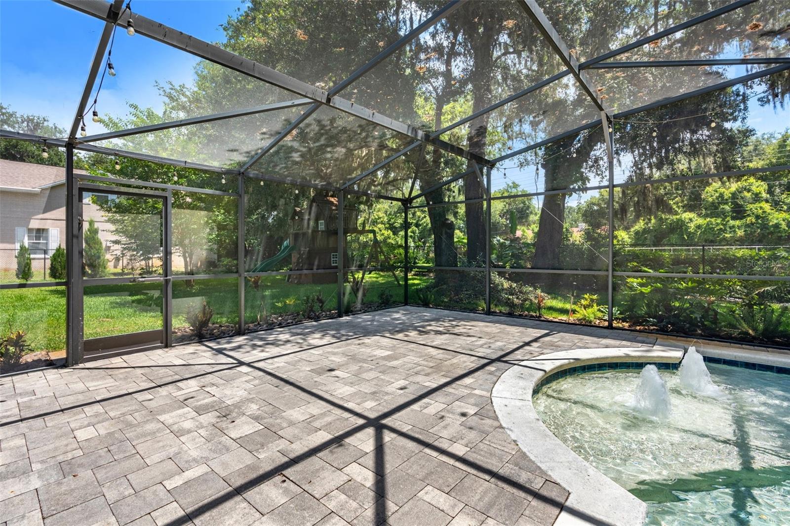MAJESTIC OAKS - Residential