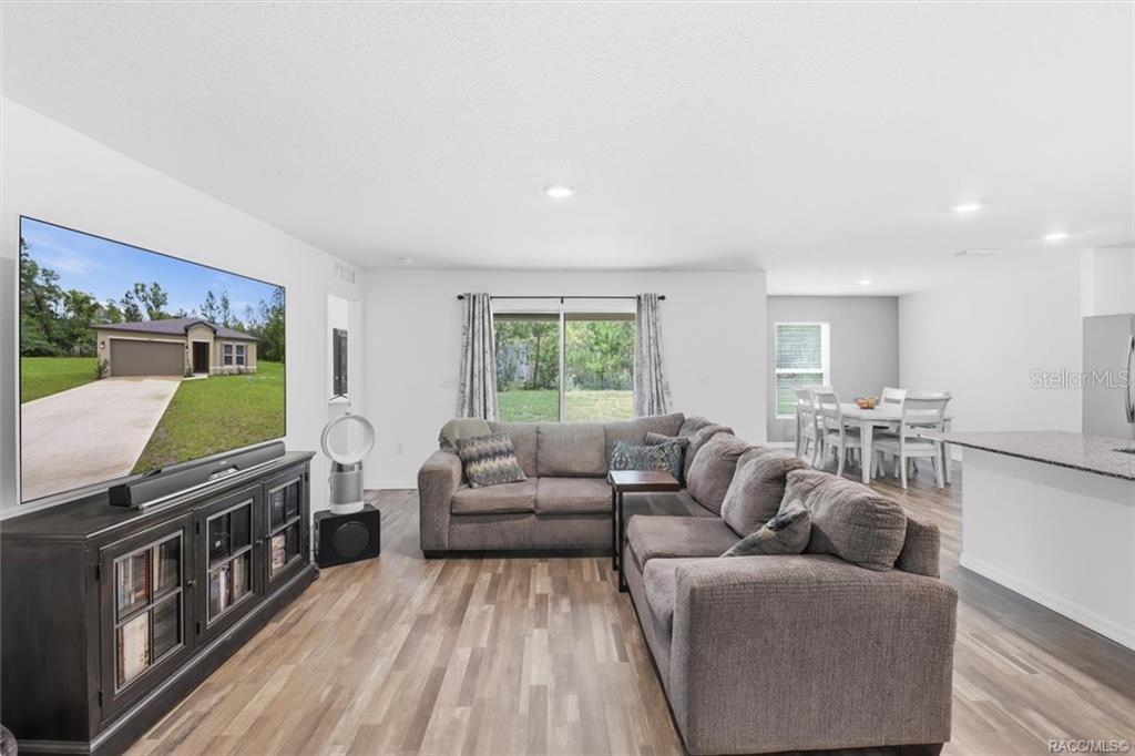 CITRUS SPGS UNIT 06 - Residential
