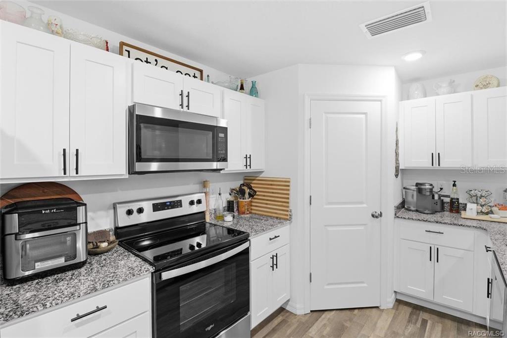 CITRUS SPGS UNIT 06 - Residential