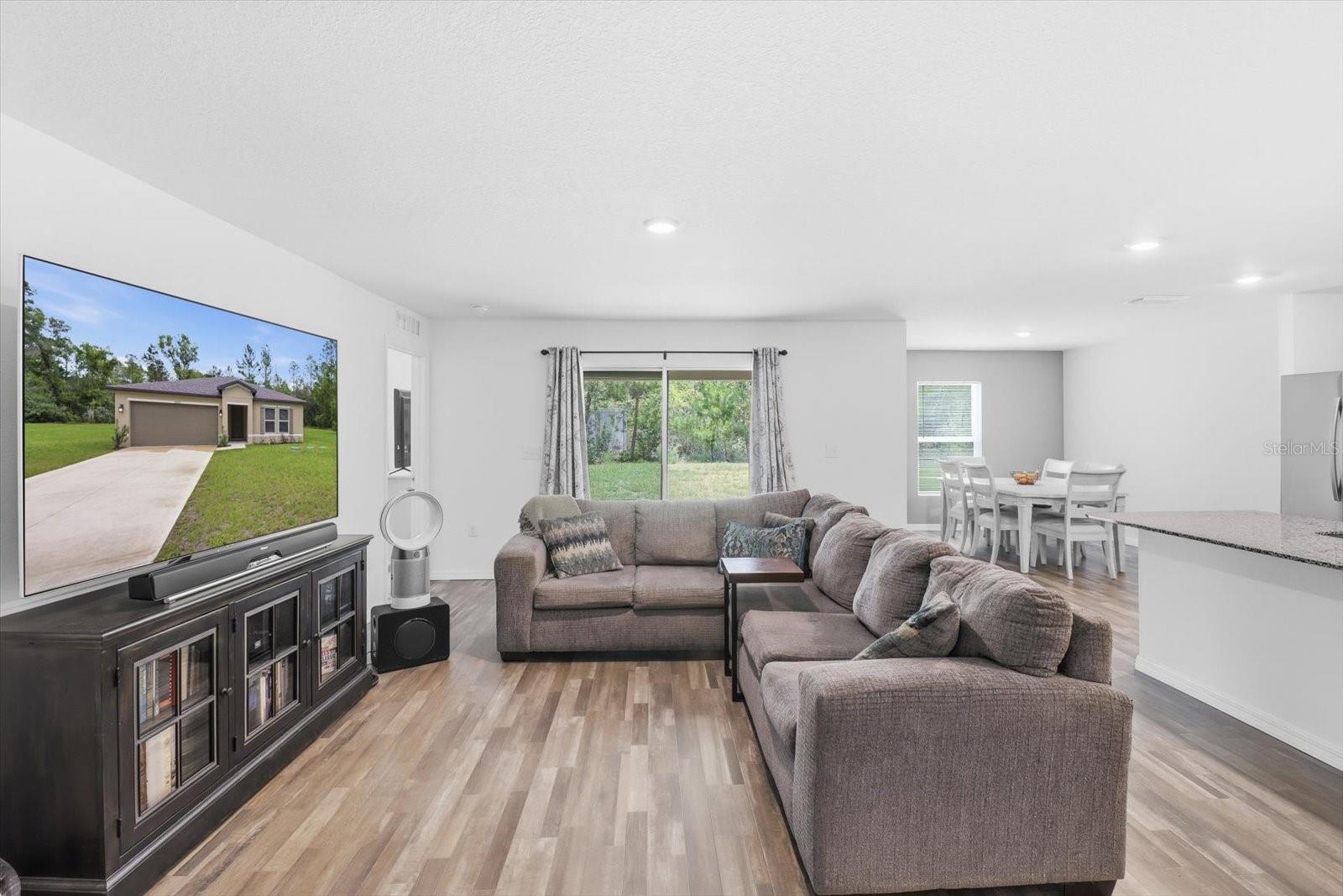 CITRUS SPGS UNIT 06 - Residential