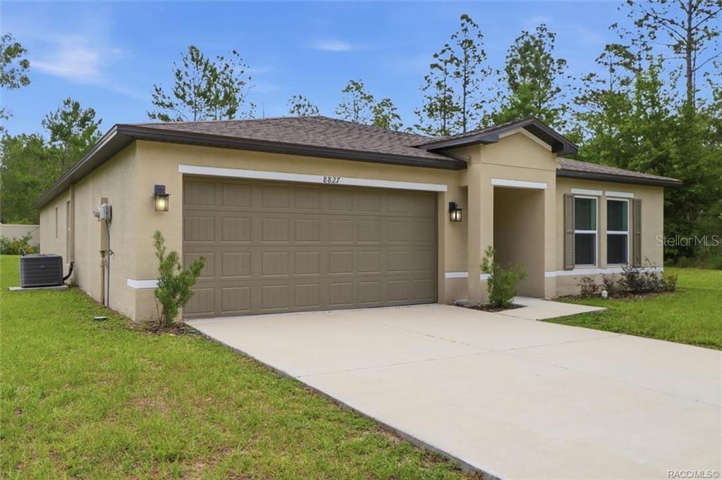 Seller offering $5,000 towards buyers closing costs! This 2024 , Meticulously maintained 4-bedroom, 2-bath home offers over 1,800 square feet of comfortable living space! Situated on an oversized 0.38-acre lot, this property provides peaceful surroundings, serene wooded views, and plenty of outdoor space to truly enjoy Florida living. From the moment you arrive, you’ll appreciate the pride of ownership and inviting curb appeal this home has to offer.
Inside, the home features a bright and open layout with granite countertops in both the kitchen and bathrooms, brand-new faucets throughout, upgraded kitchen hardware, and stainless-steel appliances. The spacious kitchen offers plenty of cabinet and counter space, walk-in pantry, perfect for everyday living and entertaining. Also including the washer and dryer ,making this home truly move-in ready
The oversized backyard is perfectly flat and offers endless possibilities, whether you’re dreaming of adding a pool, creating an outdoor entertaining area, or simply enjoying the extra room and privacy. Within 15 minutes to the beautiful Rainbow River of Dunnellon or Three sister springs in Crystal River . Enjoy waterfront restaurants and local Amenities. With its combination of a spacious lot and tranquil setting, this home is the perfect blend of comfort and convenience. Key highlights are NO HOA, NO Flood zone and Low homeowners Insurance. Call today for your private showing!