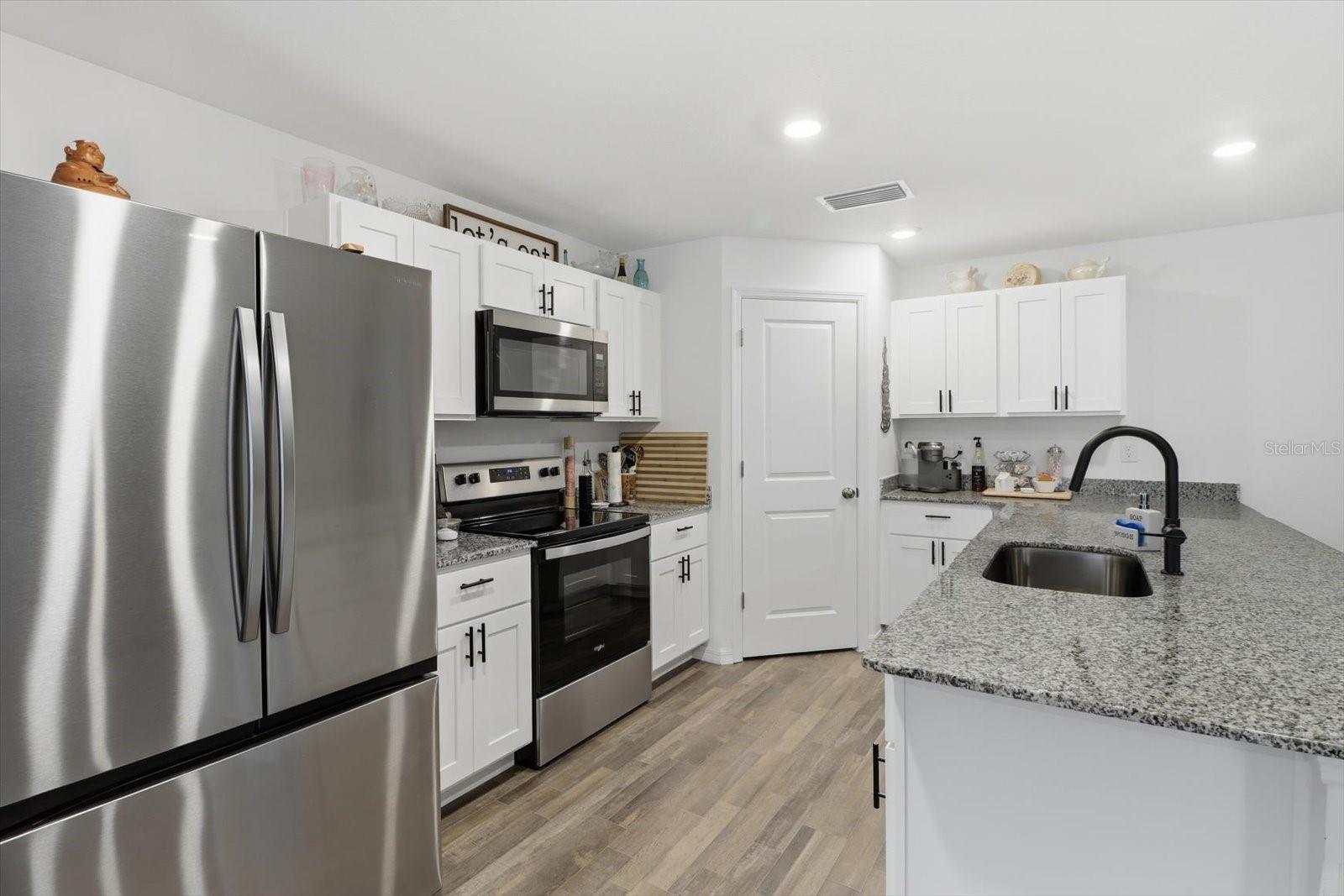 CITRUS SPGS UNIT 06 - Residential