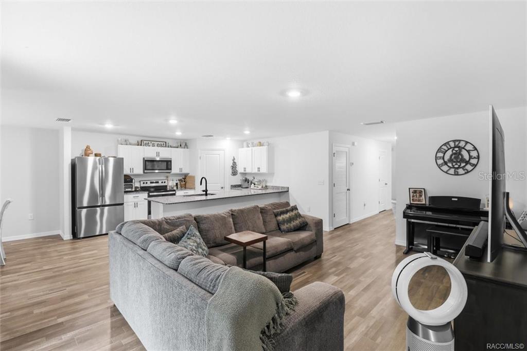 CITRUS SPGS UNIT 06 - Residential