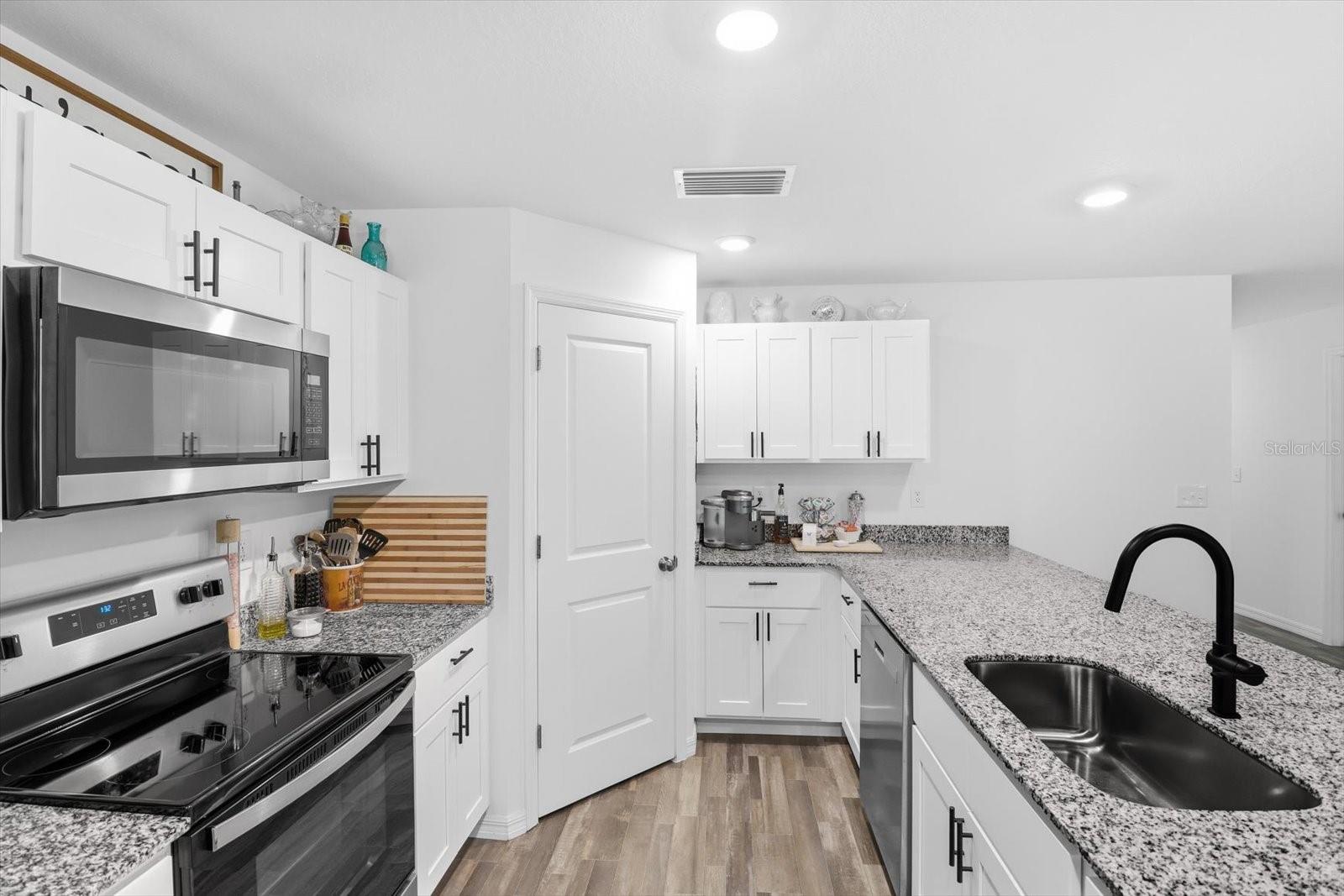 CITRUS SPGS UNIT 06 - Residential
