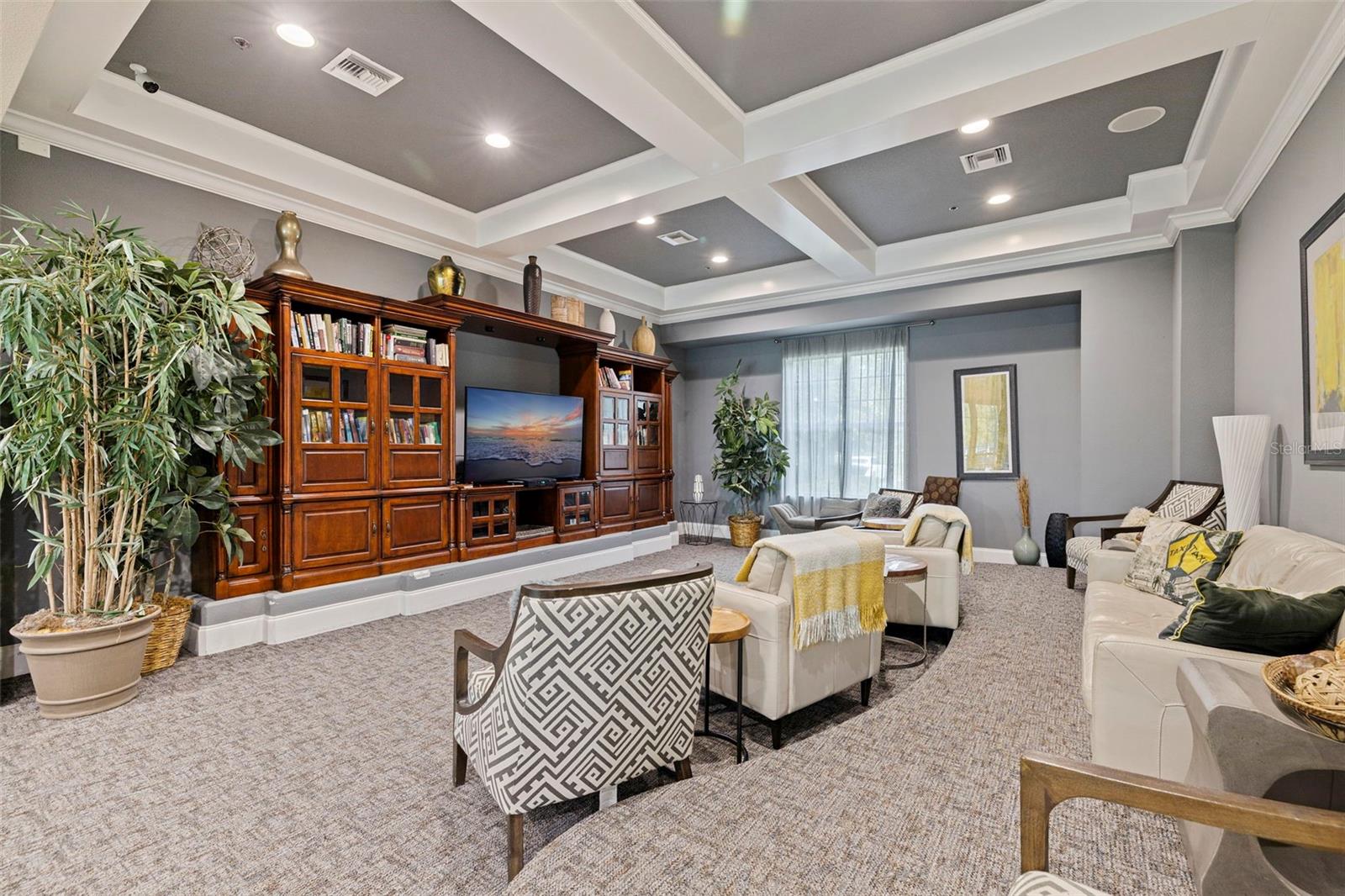 WATERS EDGE 02 - Residential