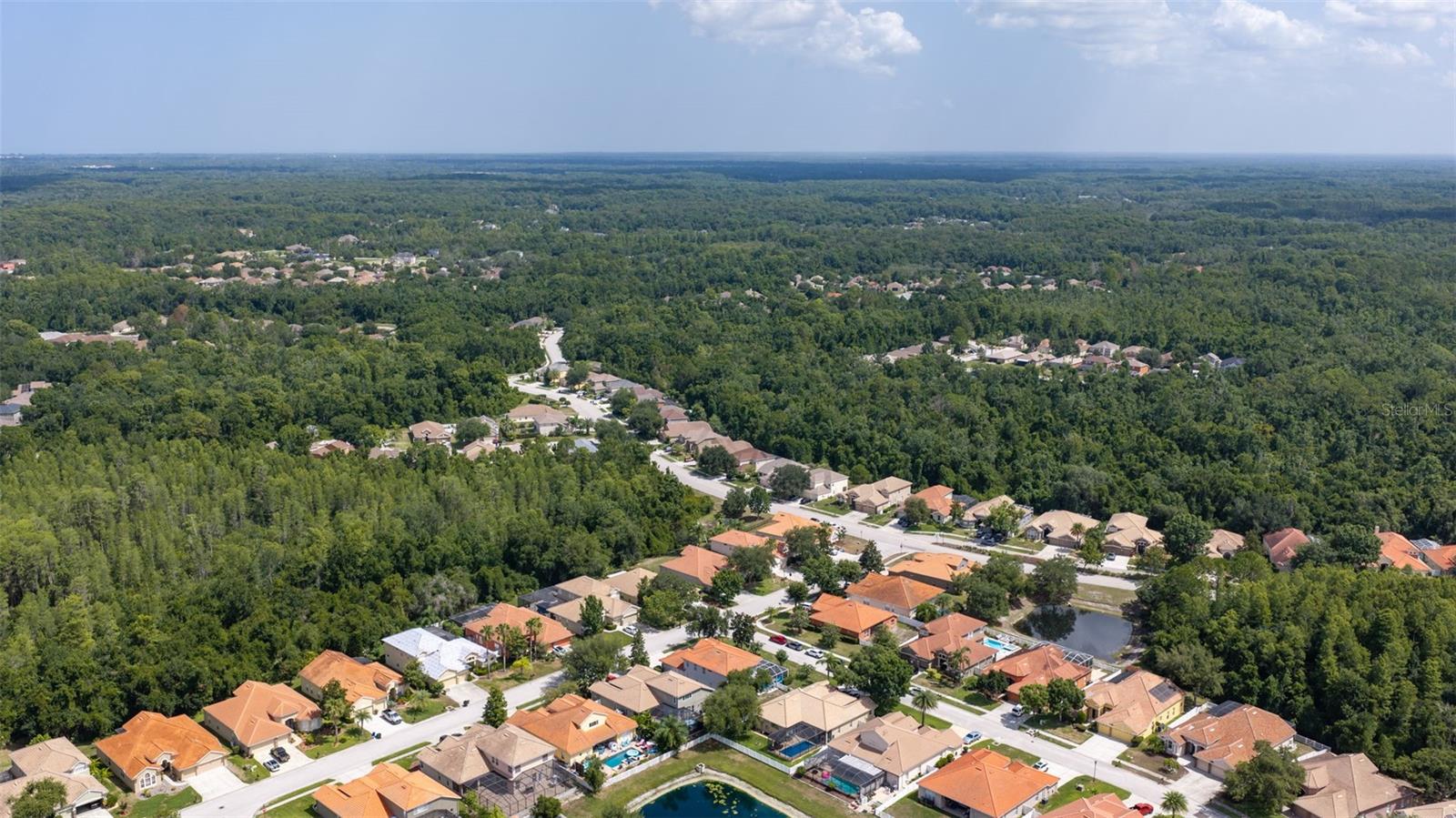 WATERS EDGE 02 - Residential