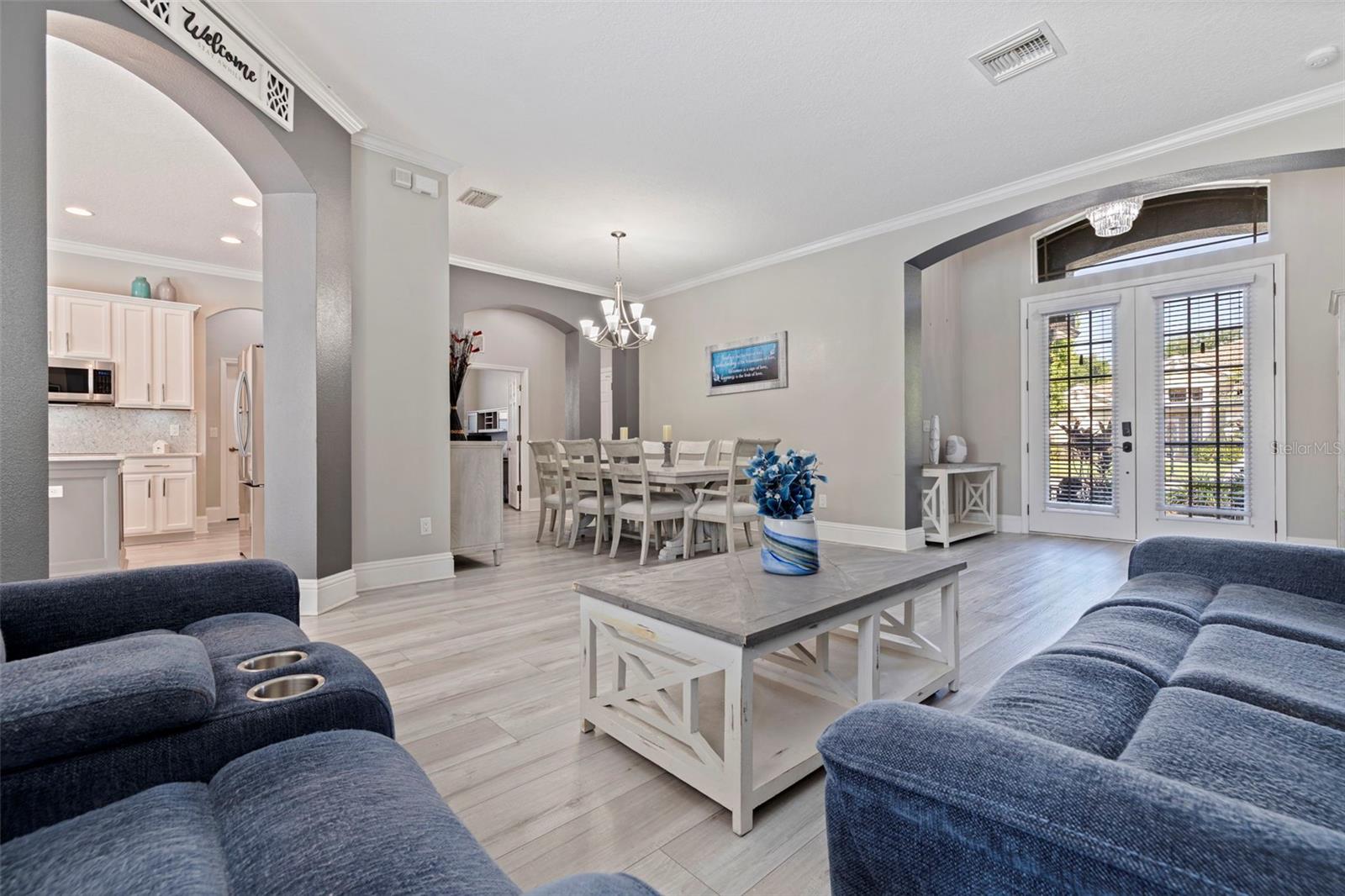 WATERS EDGE 02 - Residential